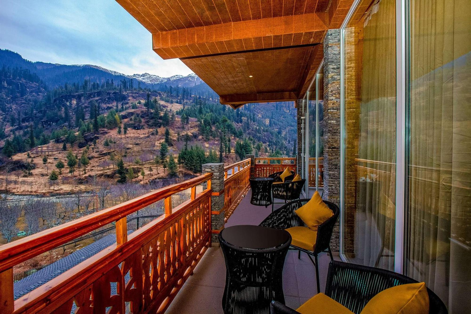 Palchan Hotel & Spa - A Member Of Radisson Individuals Retreats Manāli Exterior foto